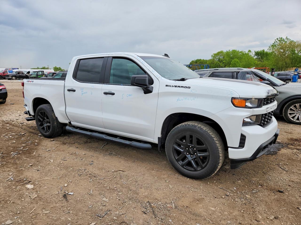 2021 CHEVROLET SILVERADO K1500 CUSTOM photo 10