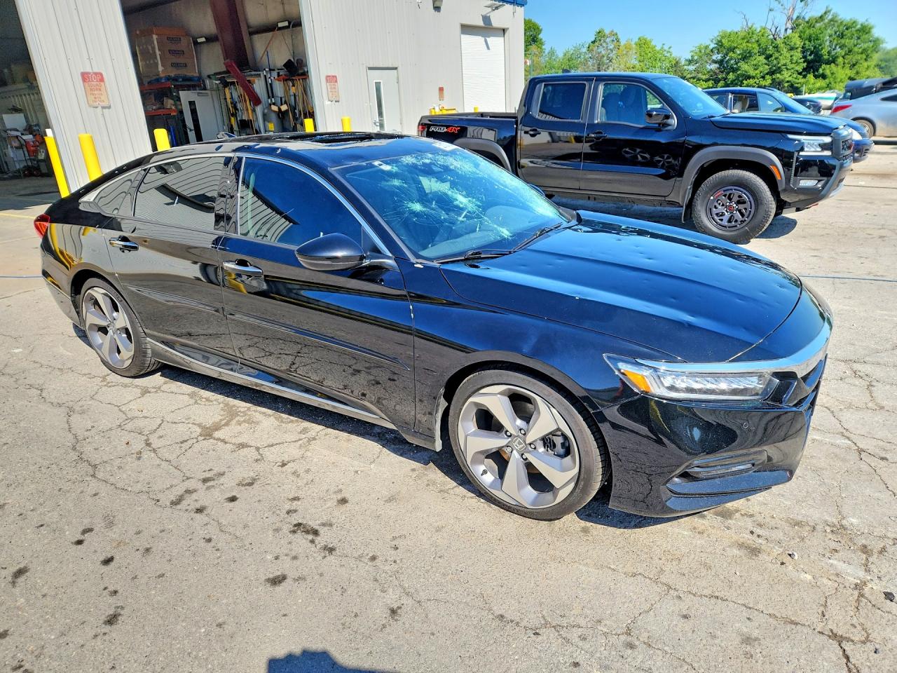 2018 HONDA ACCORD TOURING photo 10