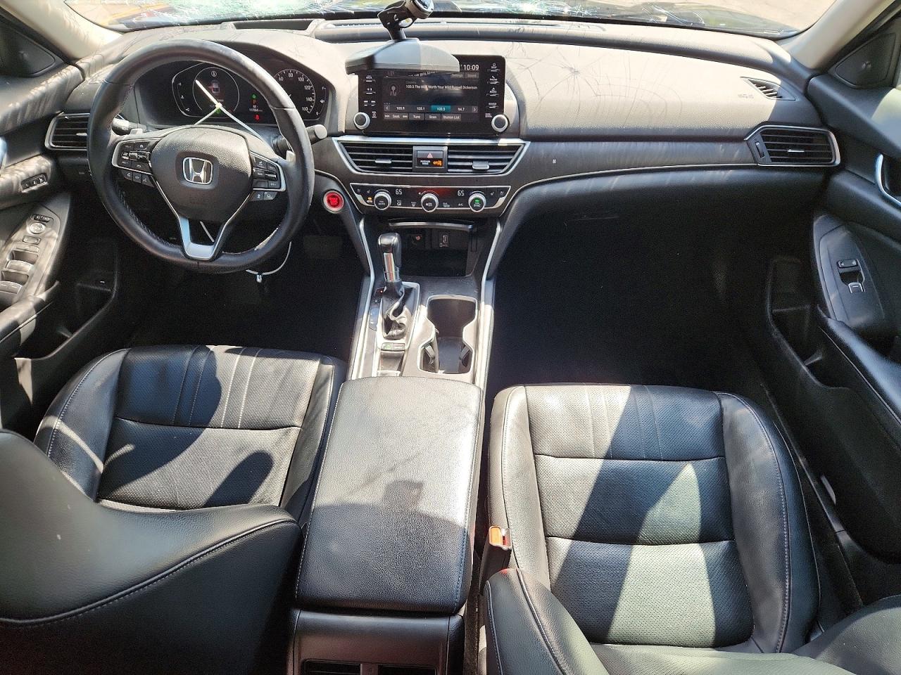 2018 HONDA ACCORD TOURING photo 22
