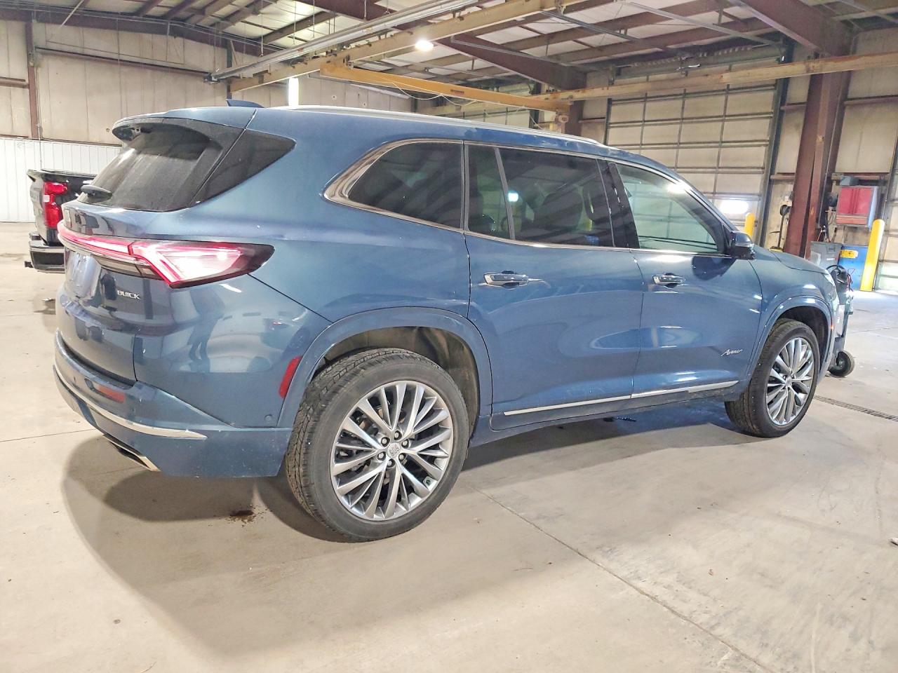 2025 BUICK ENCLAVE AVENIR photo 5