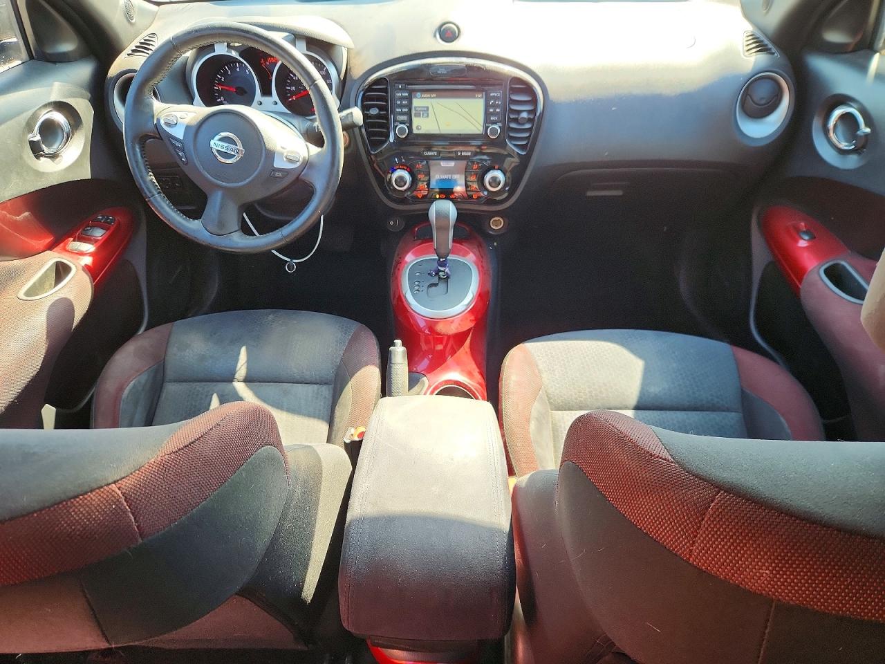 2015 NISSAN JUKE SV photo 15