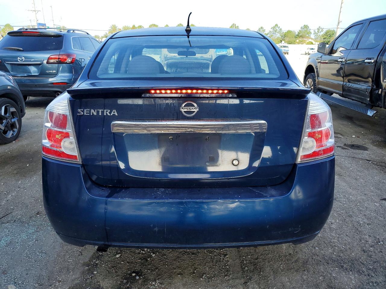 2012 NISSAN SENTRA 2.0 photo 11