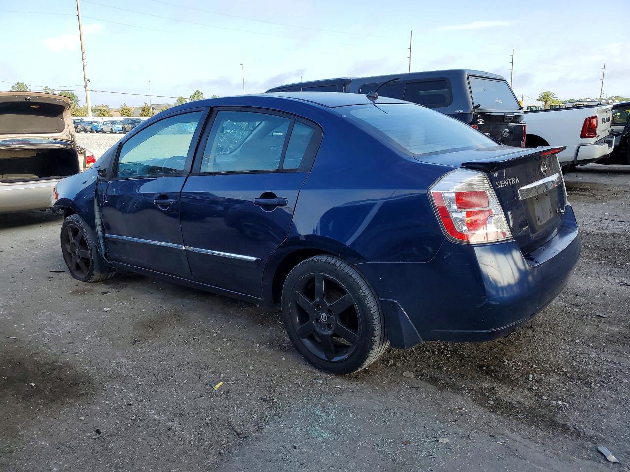 2012 NISSAN SENTRA 2.0 photo 3