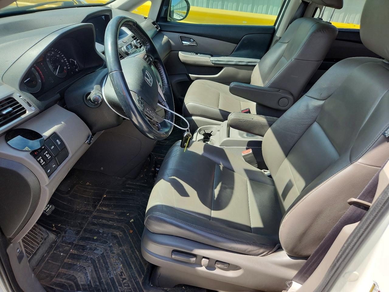 2016 HONDA ODYSSEY TOURING photo 13