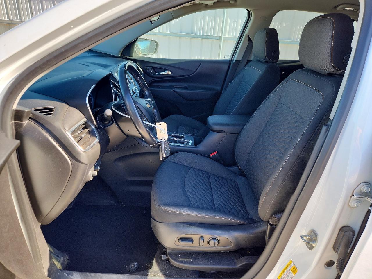 2018 CHEVROLET EQUINOX photo 13