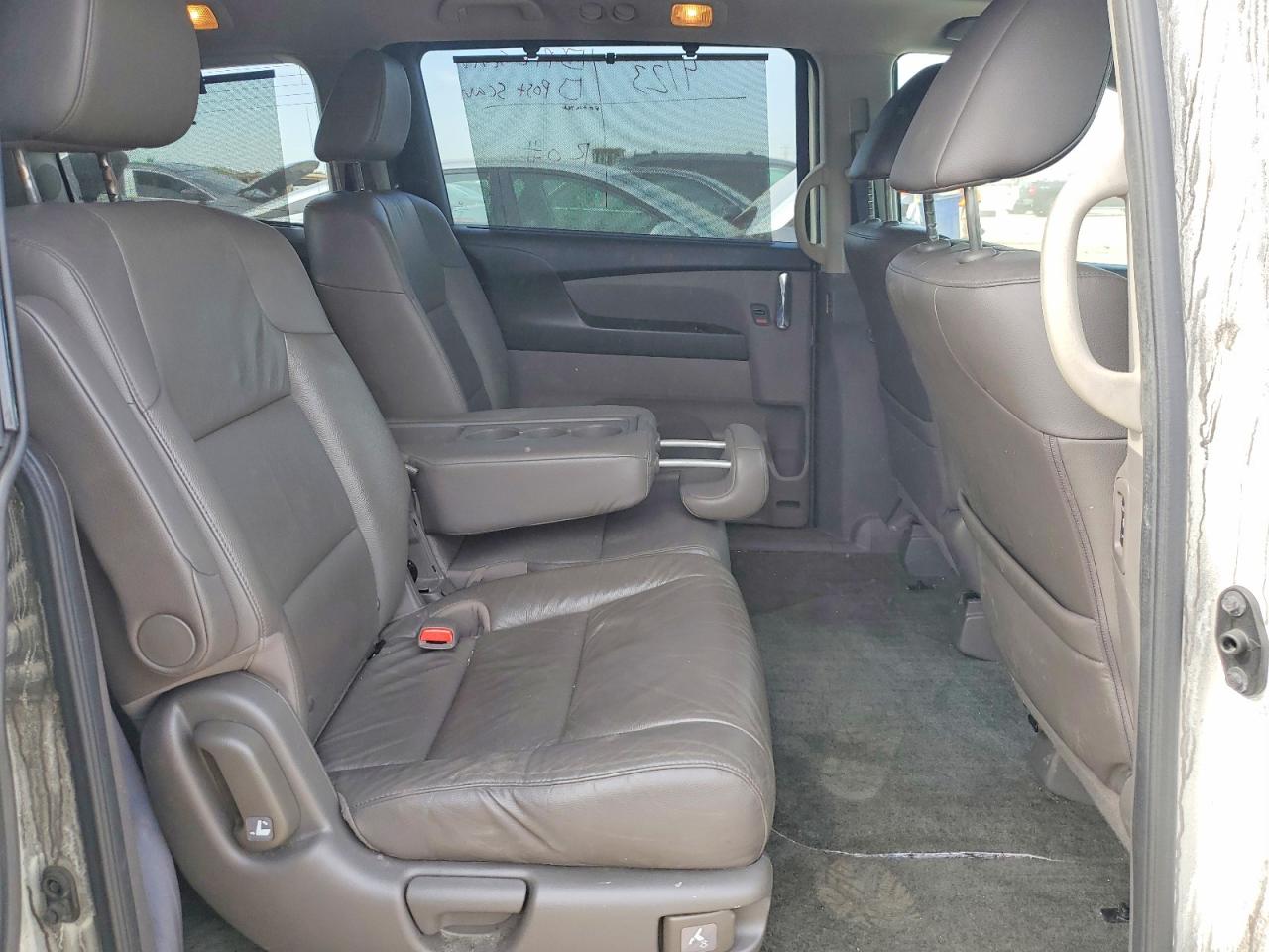 2016 HONDA ODYSSEY TOURING photo 31