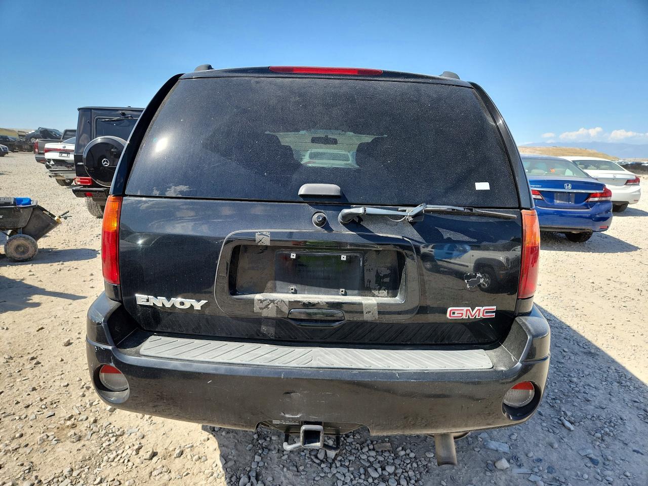 2004 GMC ENVOY photo 16