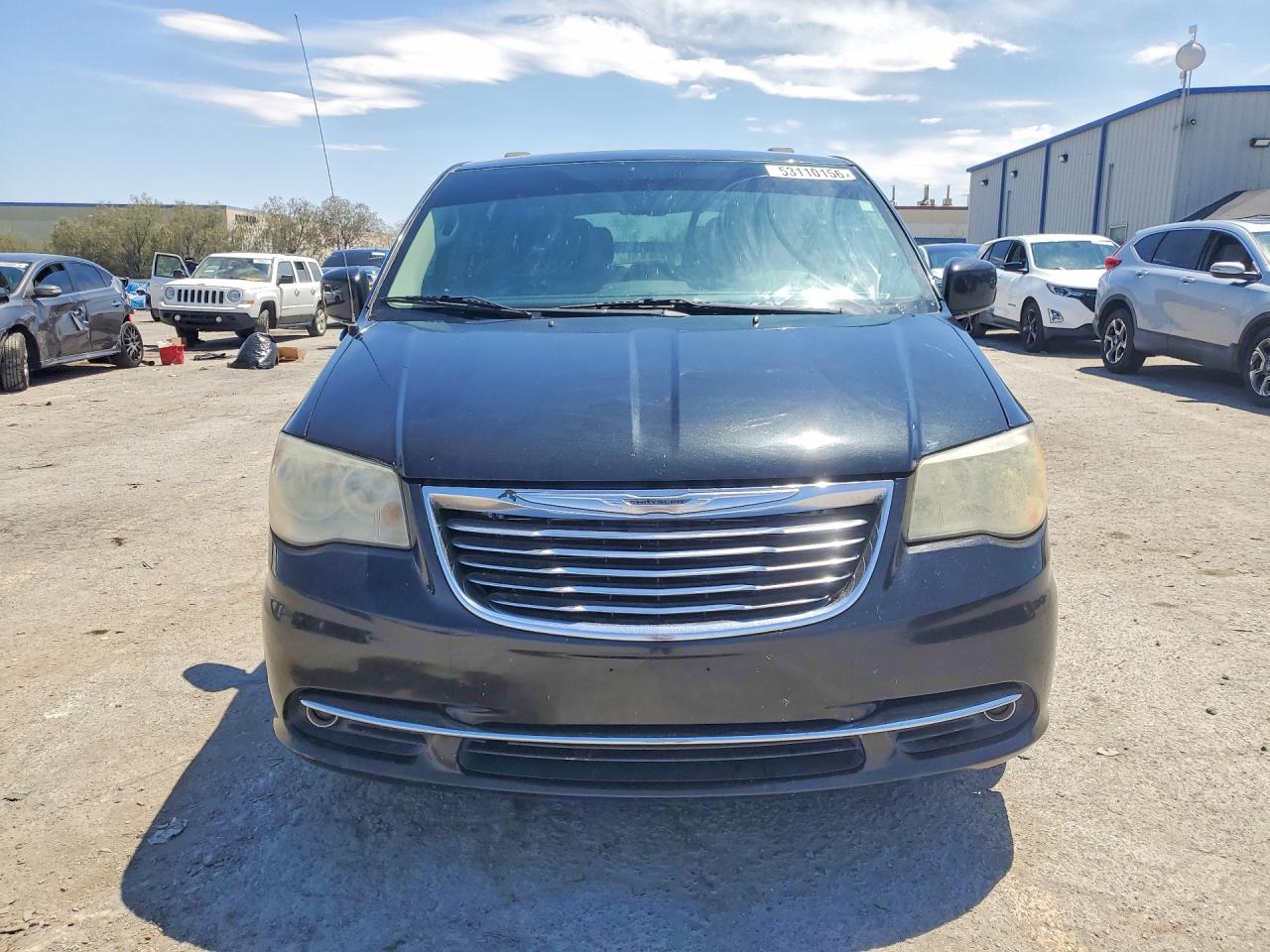 2015 CHRYSLER TOWN & COUNTRY TOURING L photo 9
