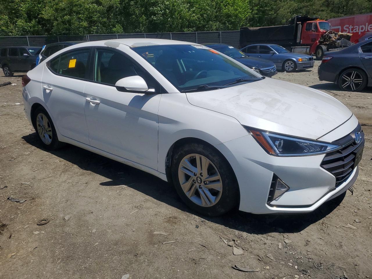 2019 HYUNDAI ELANTRA SEL photo 4