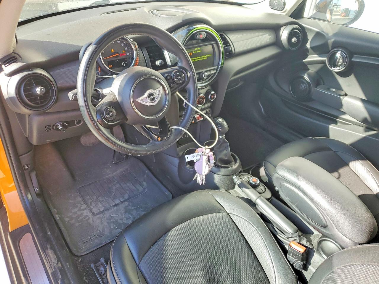 2017 MINI COOPER photo 15