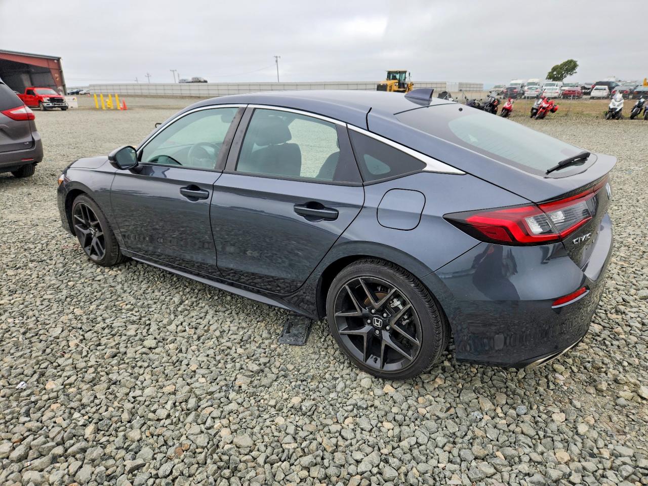 2024 HONDA CIVIC SPORT TOURING photo 2