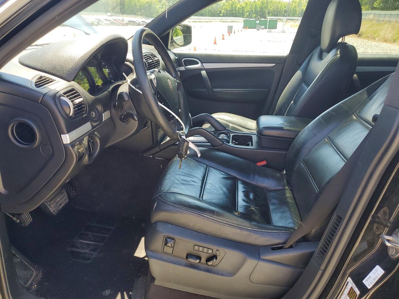 2009 PORSCHE CAYENNE photo 7