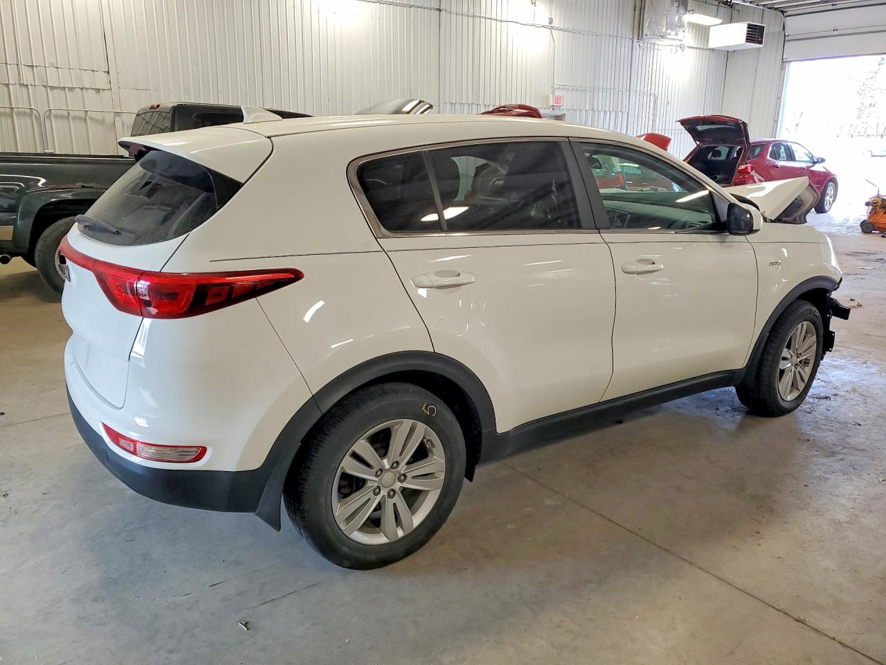 2017 KIA SPORTAGE LX photo 5