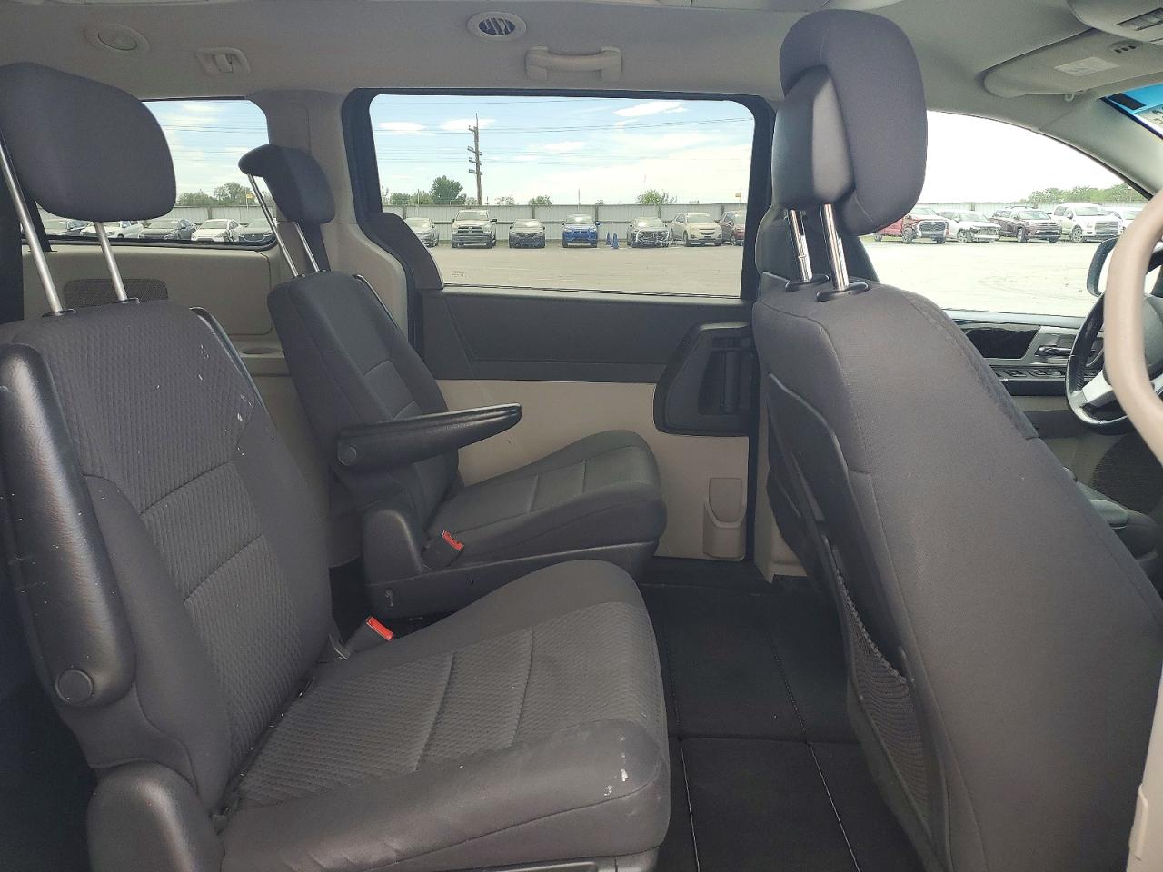 2010 DODGE GRAND CARAVAN SXT photo 21