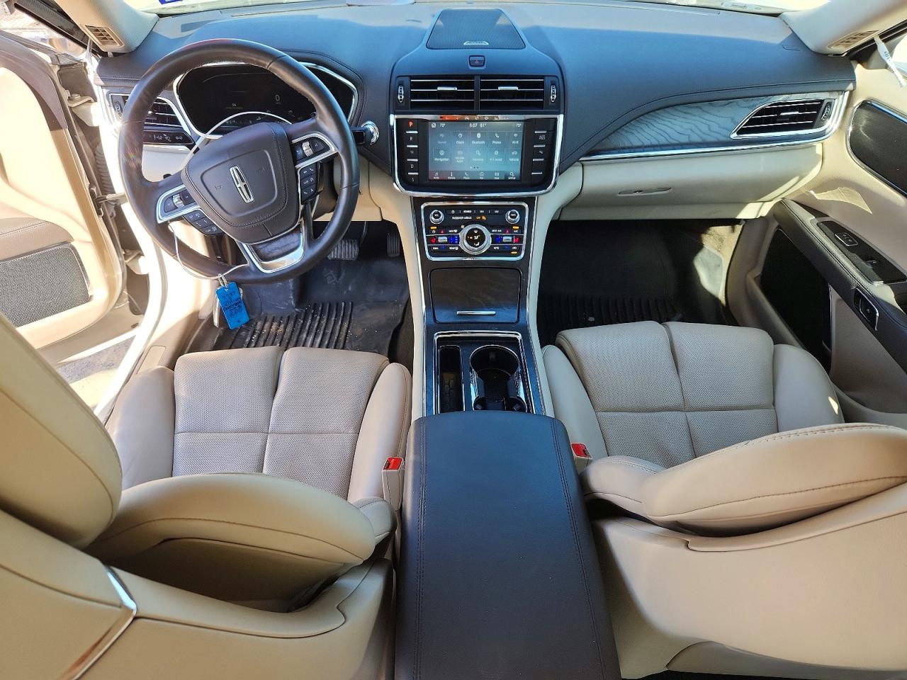 2019 LINCOLN CONTINENTAL SELECT photo 15