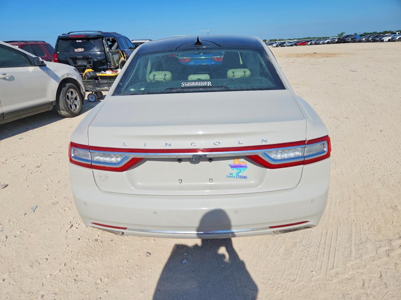 2019 LINCOLN CONTINENTAL SELECT photo 11