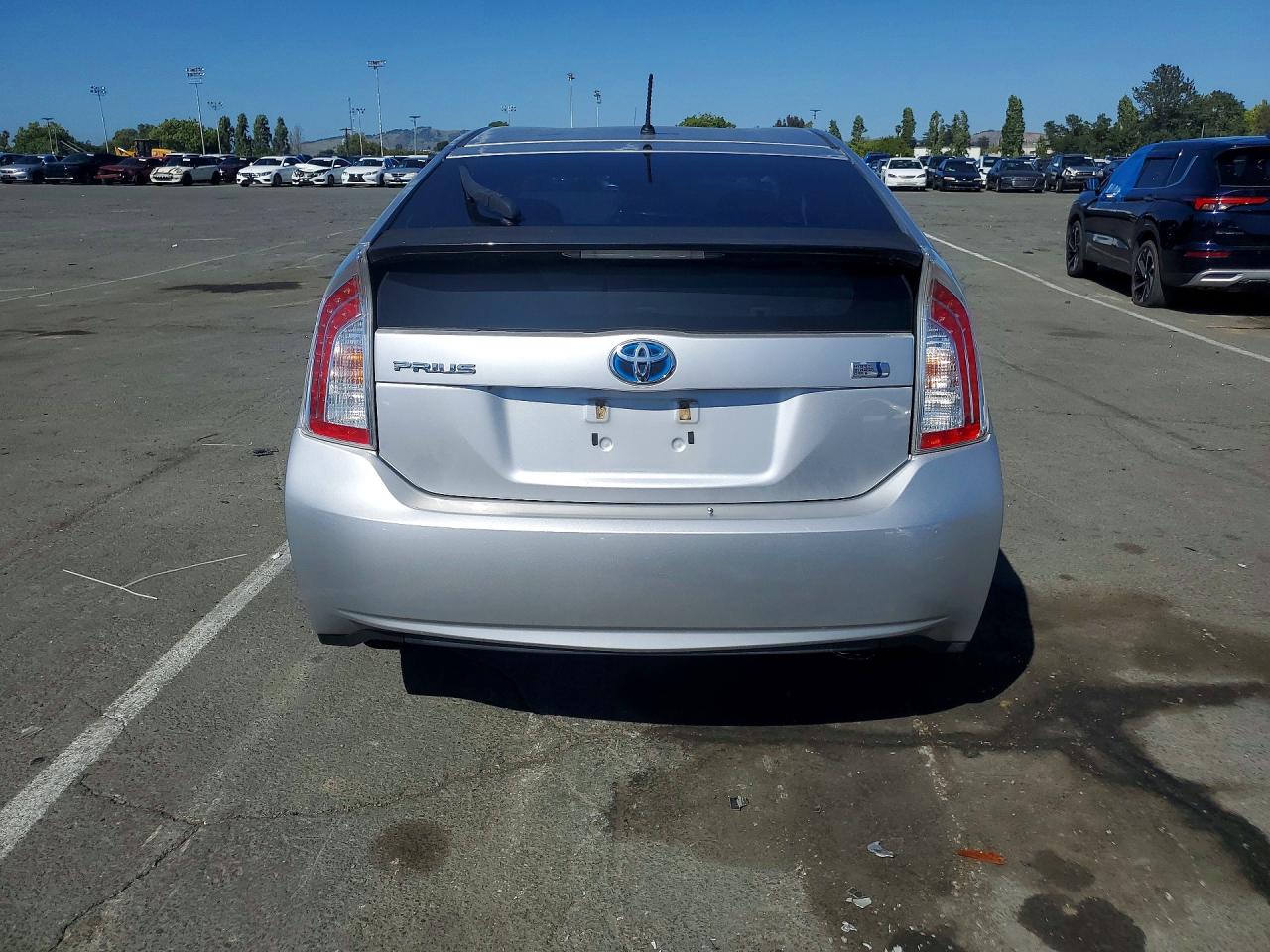 2013 TOYOTA PRIUS TWO photo 11