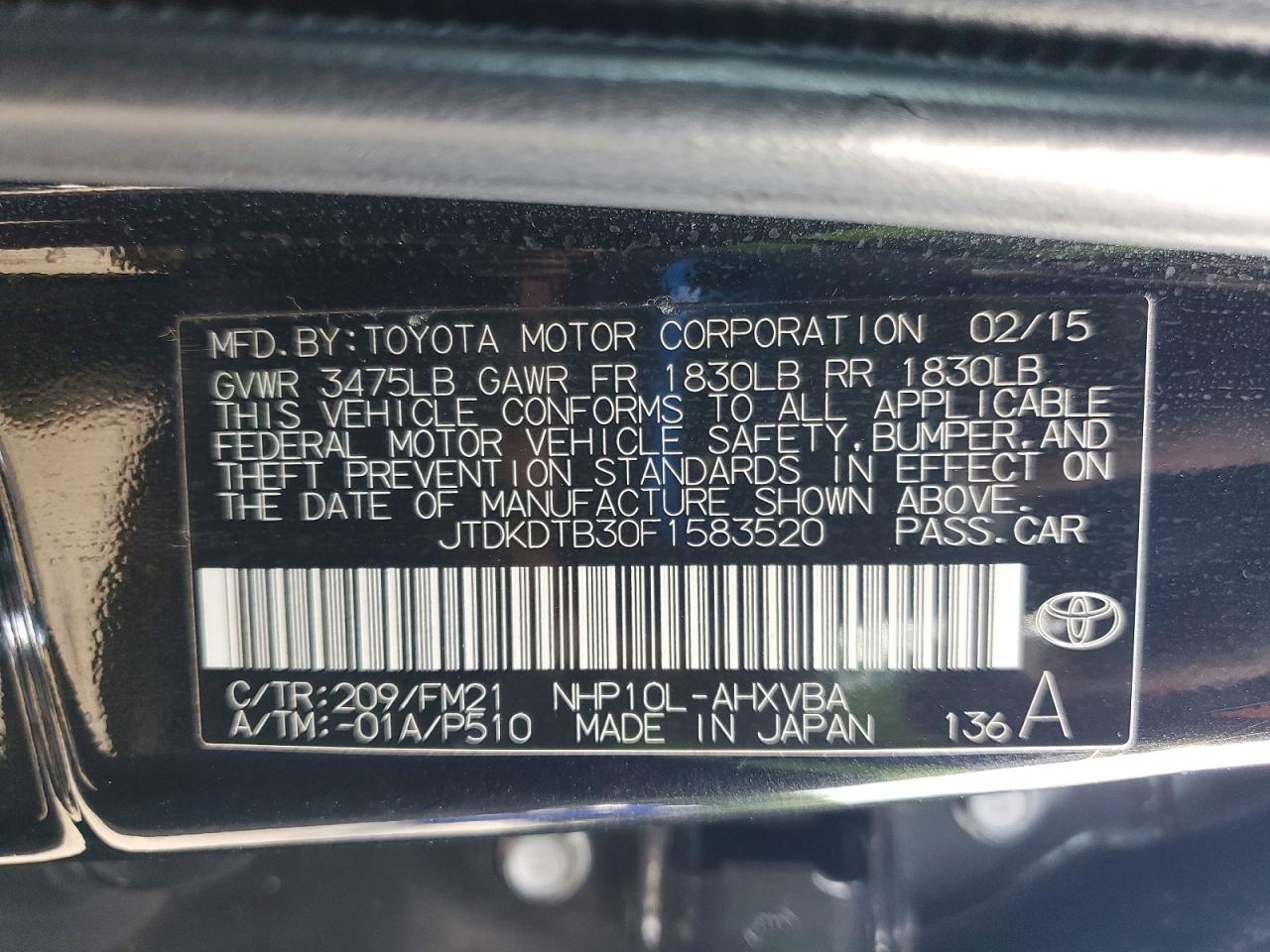 2015 TOYOTA PRIUS C TWO photo 34