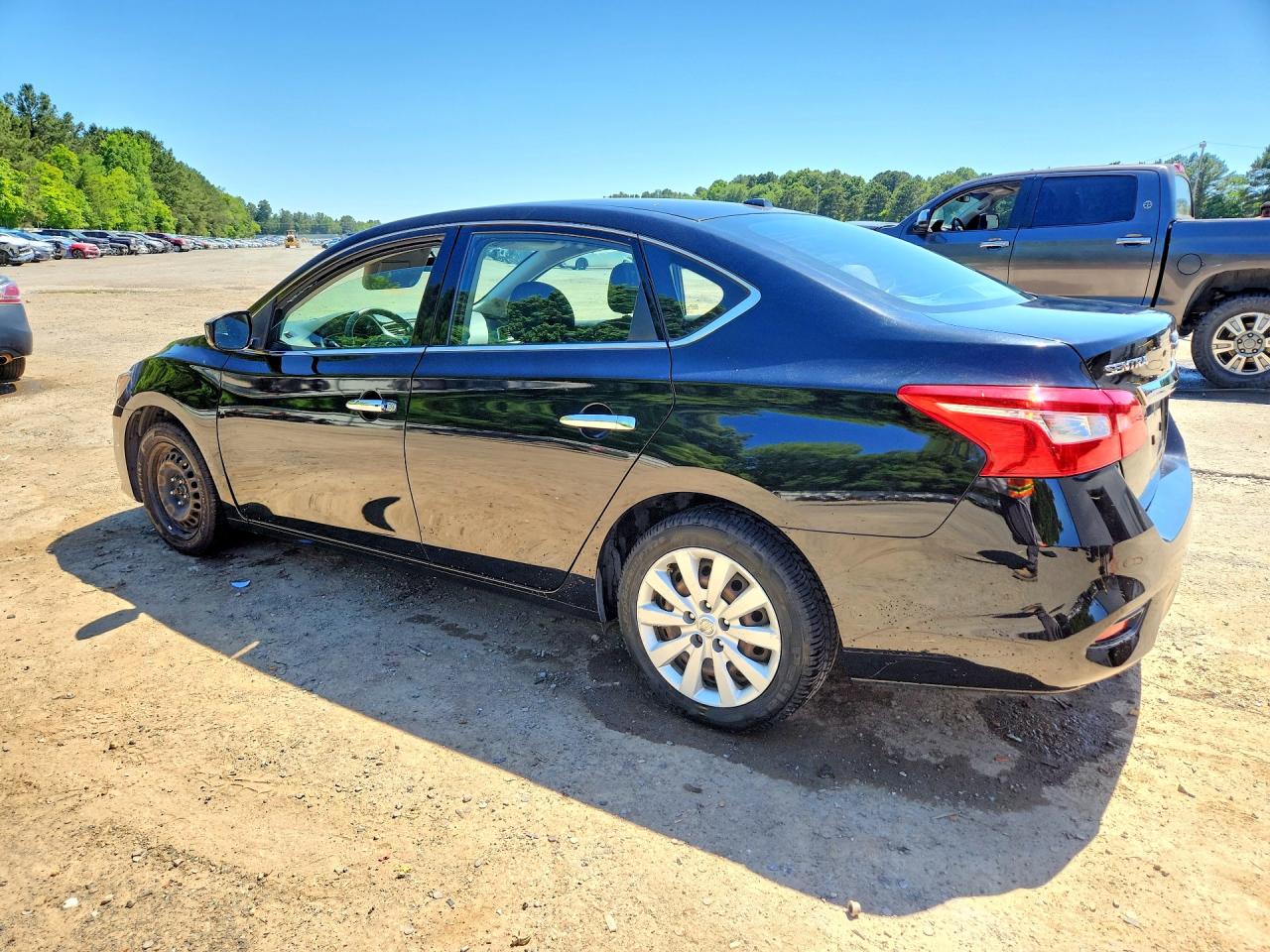 2017 NISSAN SENTRA SV photo 3
