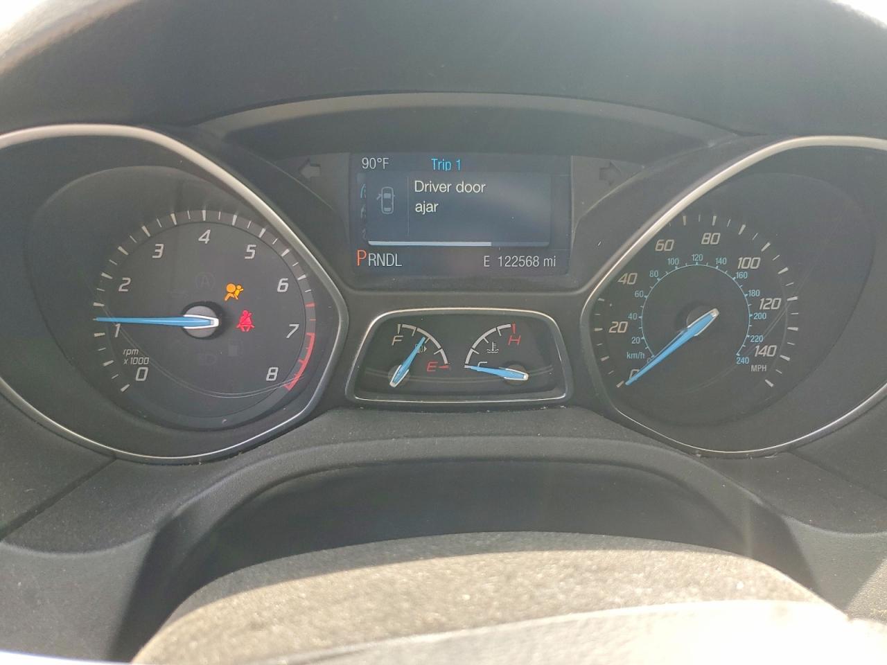 2014 FORD FOCUS SE photo 25