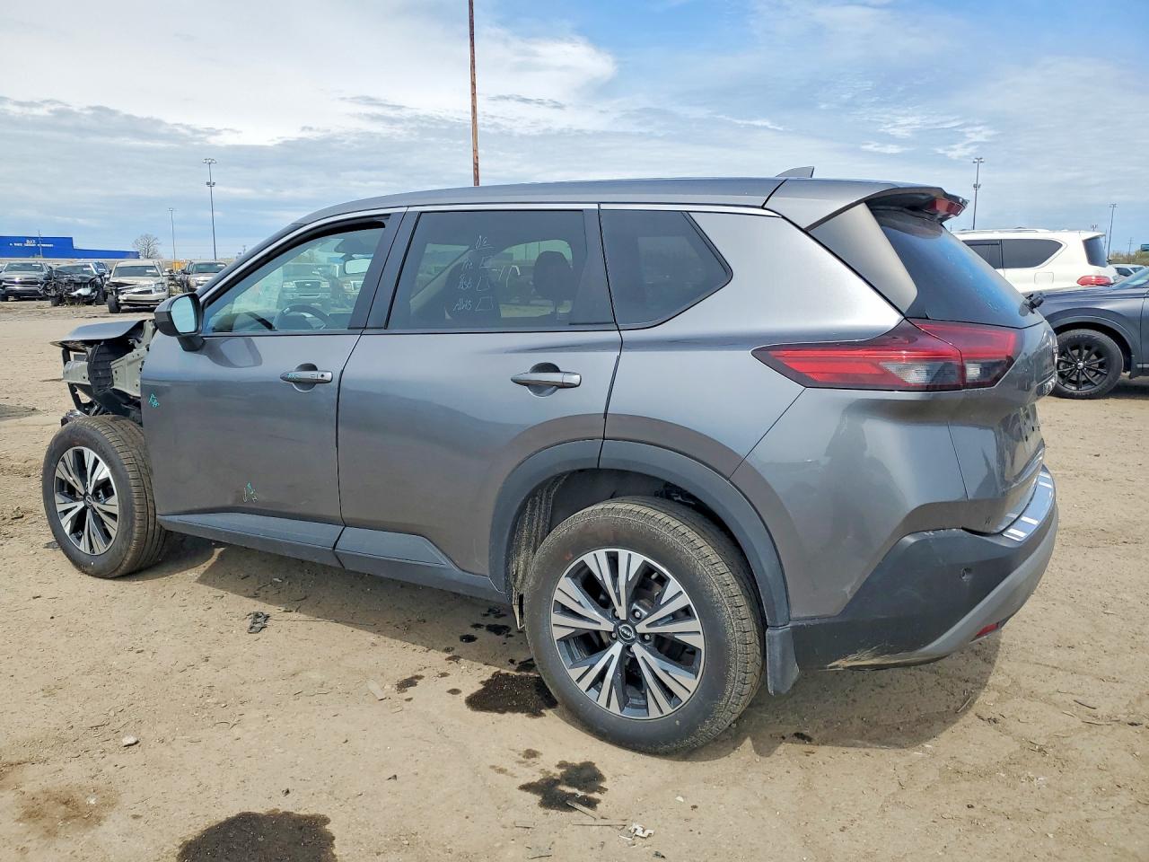 2023 NISSAN ROGUE SV photo 3