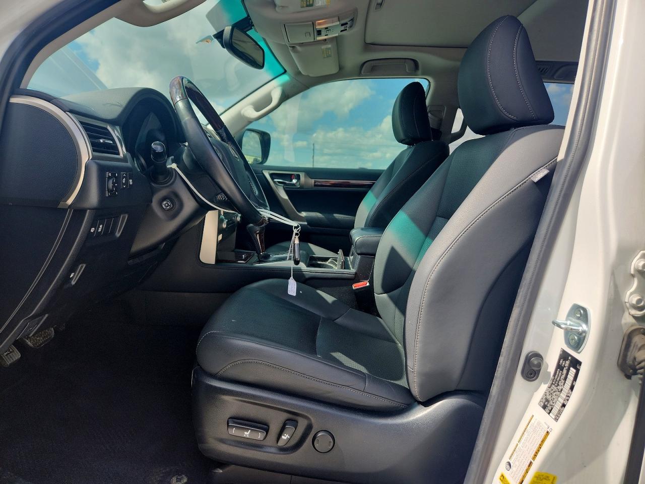2019 LEXUS GX 460 photo 13