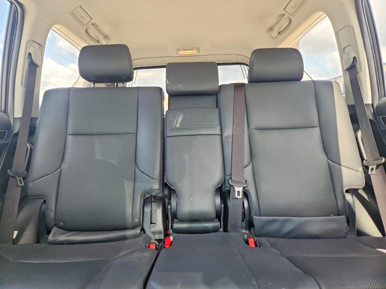 2019 LEXUS GX 460 photo 19