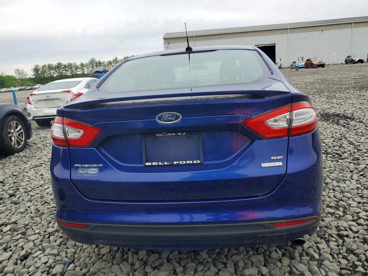 2015 FORD FUSION SE photo 16