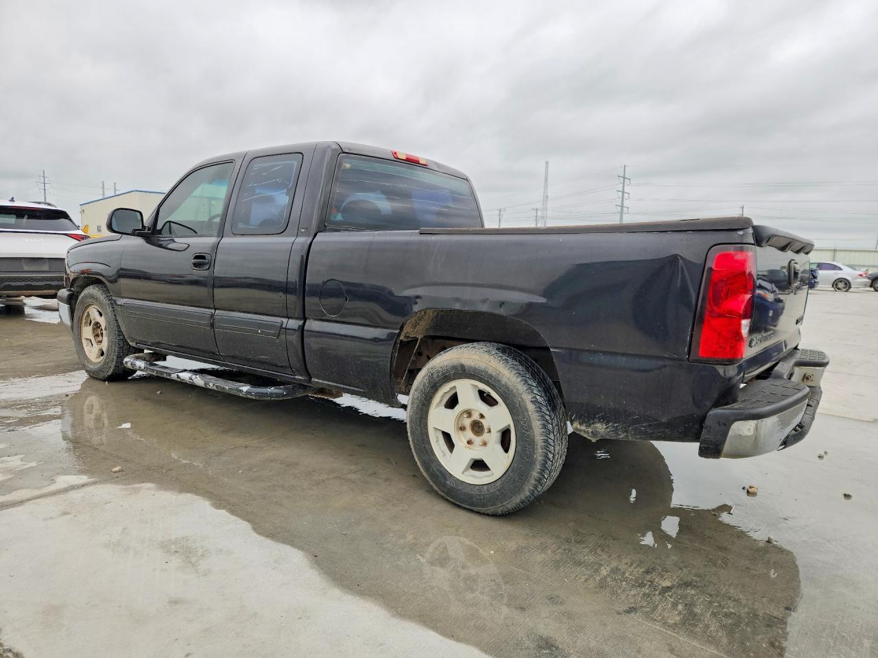 2005 CHEVROLET SILVERADO C1500 photo 4