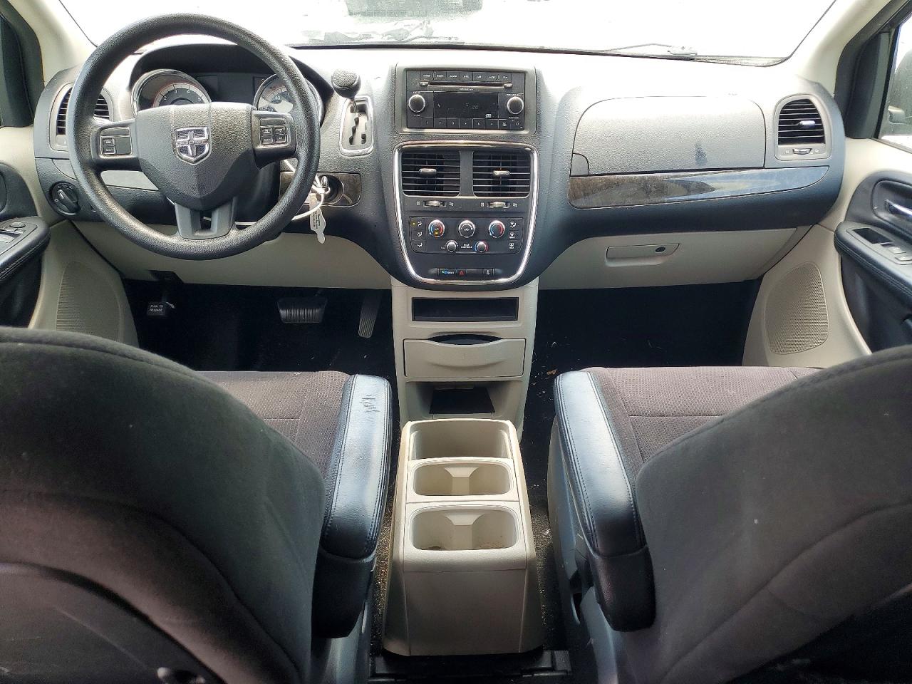 2011 DODGE GRAND CARAVAN EXPRESS photo 8