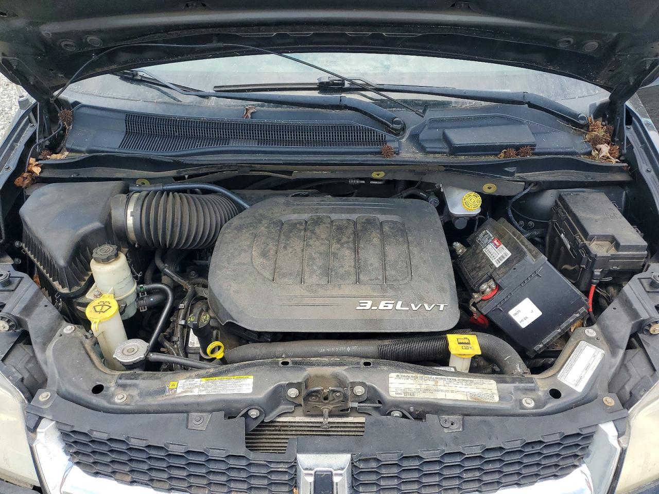 2011 DODGE GRAND CARAVAN EXPRESS photo 12