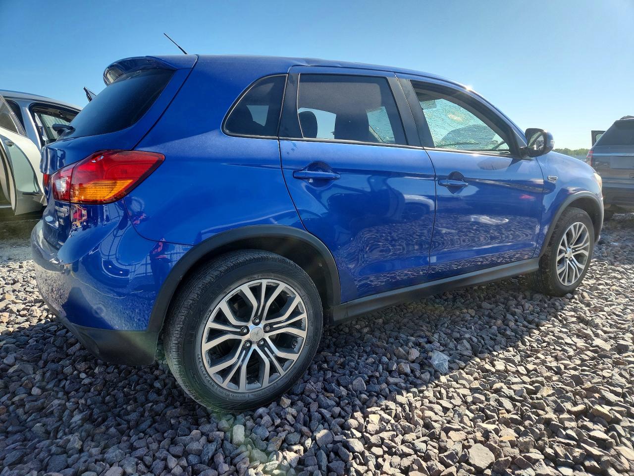 2016 MITSUBISHI OUTLANDER SPORT ES photo 7