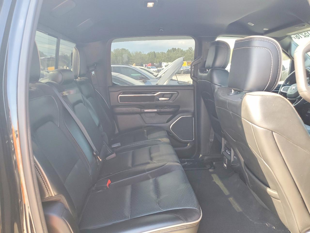 2019 RAM 1500 LARAMIE photo 28