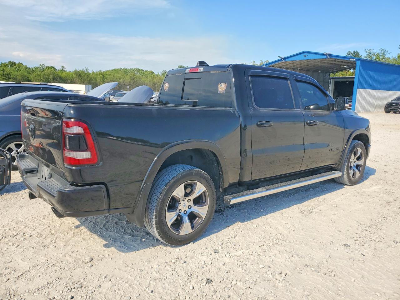 2019 RAM 1500 LARAMIE photo 7