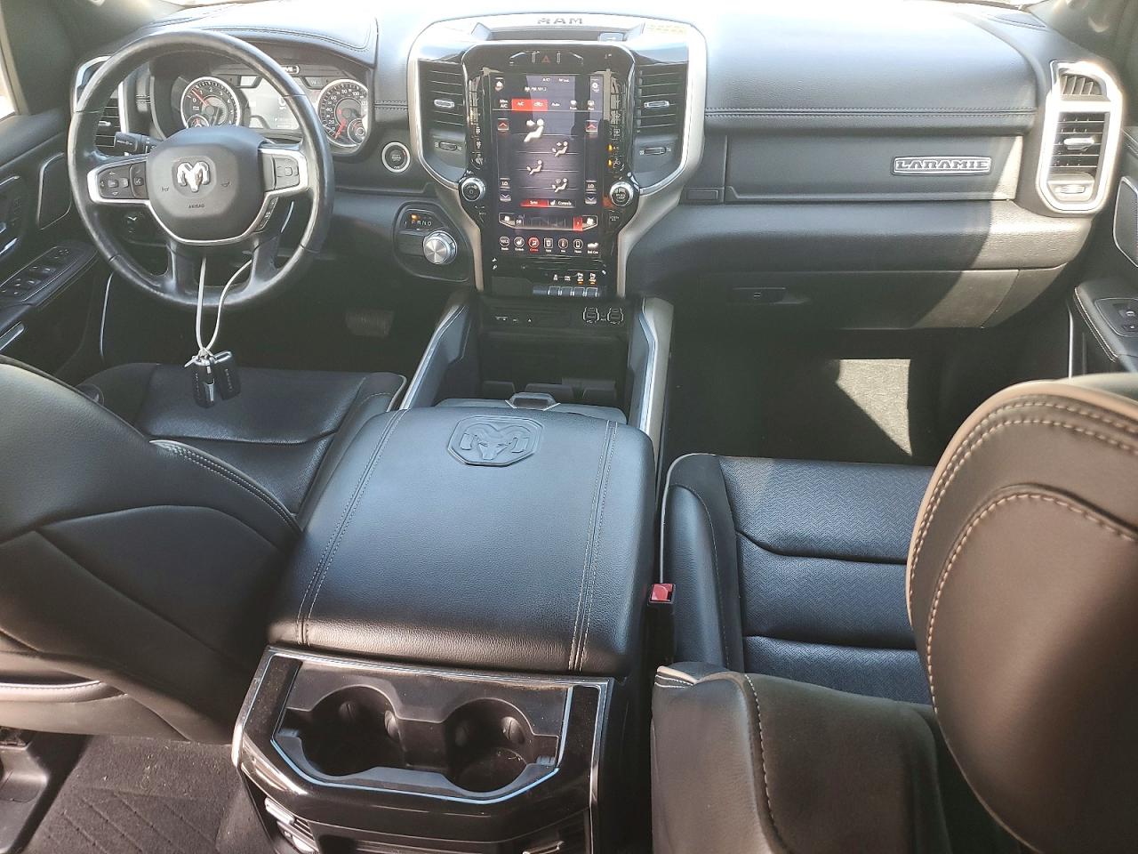 2019 RAM 1500 LARAMIE photo 22