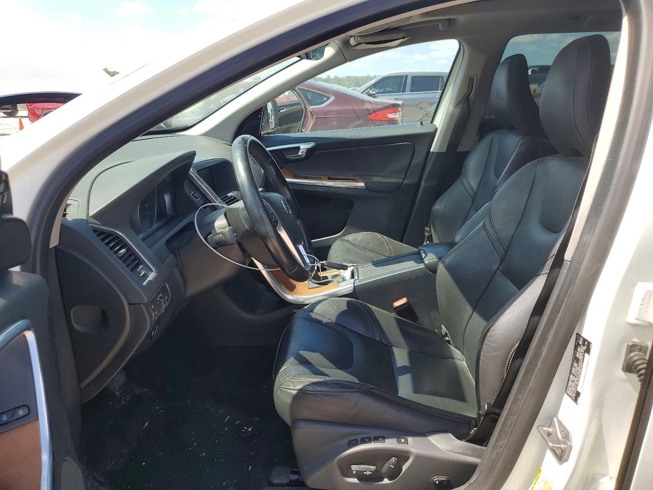2017 VOLVO XC60 T5 INSCRIPTION photo 13