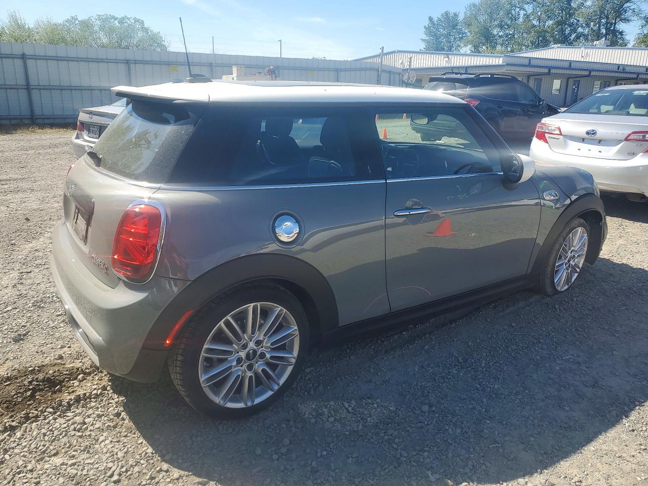 2021 MINI COOPER S photo 7