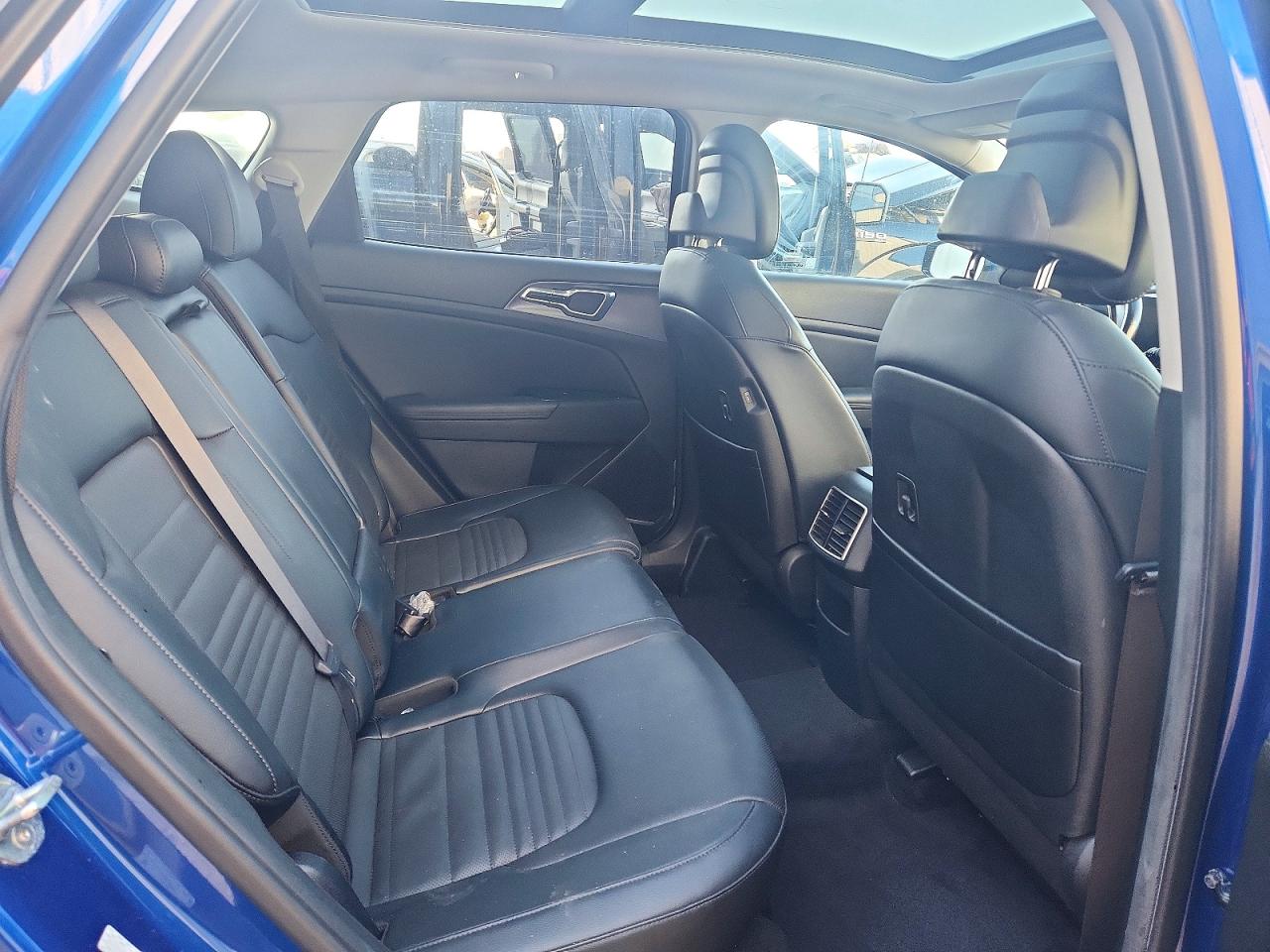 2023 KIA SPORTAGE SX PRESTIGE photo 11