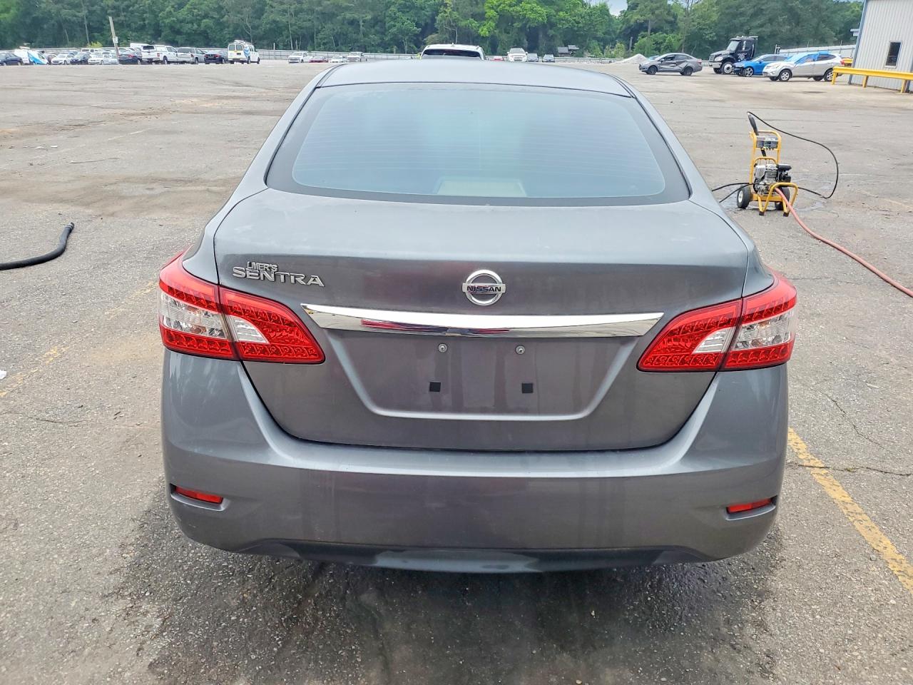 2015 NISSAN SENTRA S photo 16