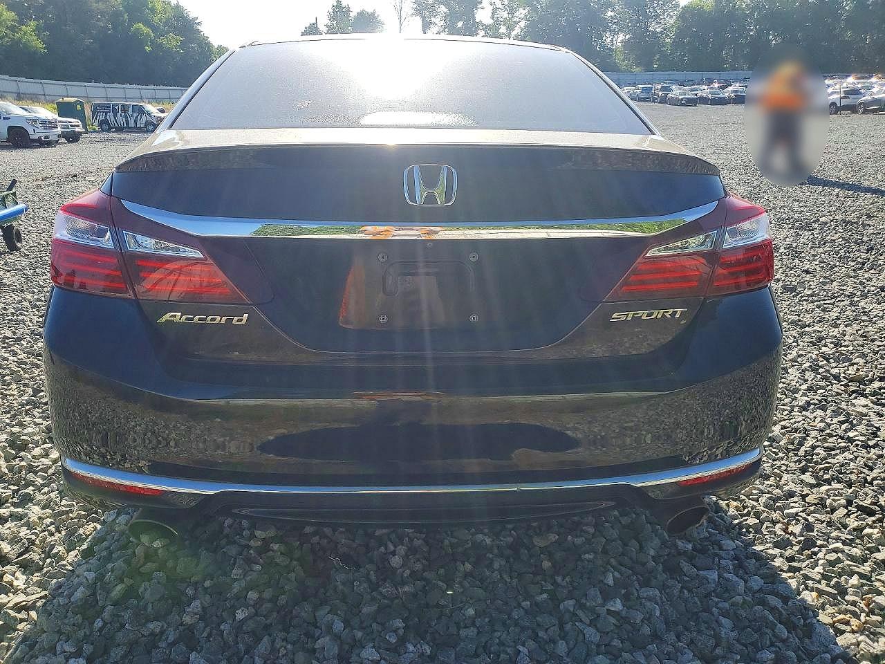 2017 HONDA ACCORD SPORT photo 16