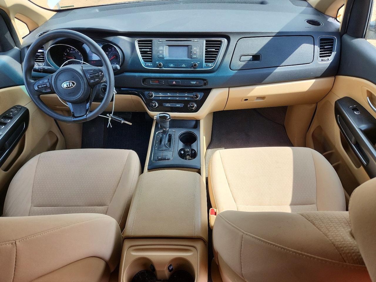 2017 KIA SEDONA LX photo 22