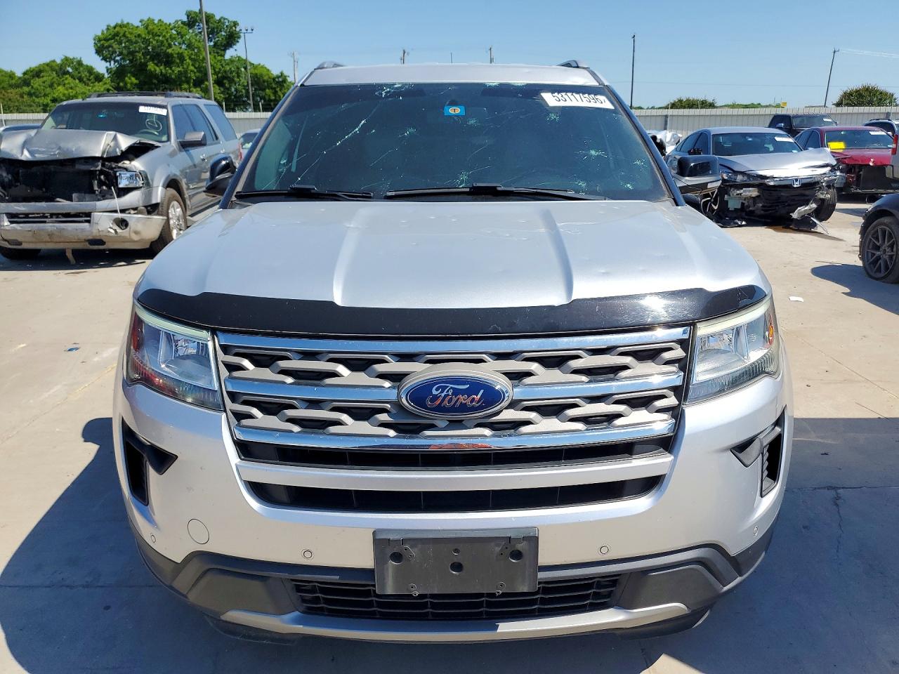 2018 FORD EXPLORER XLT photo 9