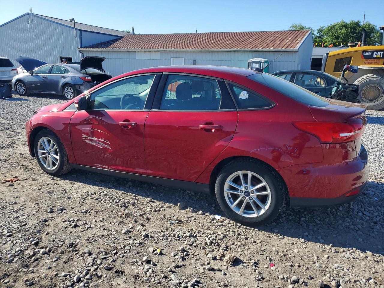 2017 FORD FOCUS SE photo 3