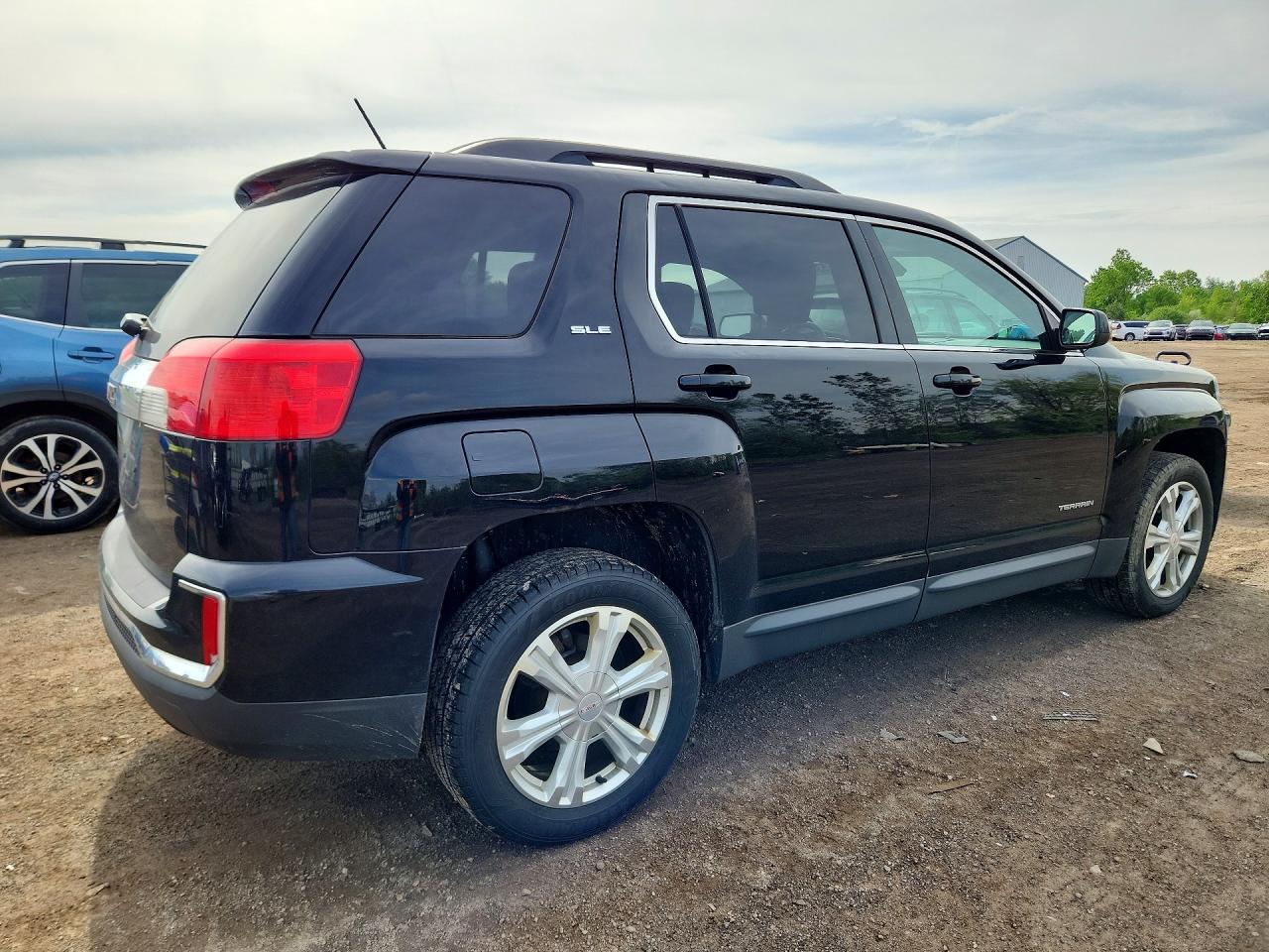 2017 GMC TERRAIN SLE photo 7