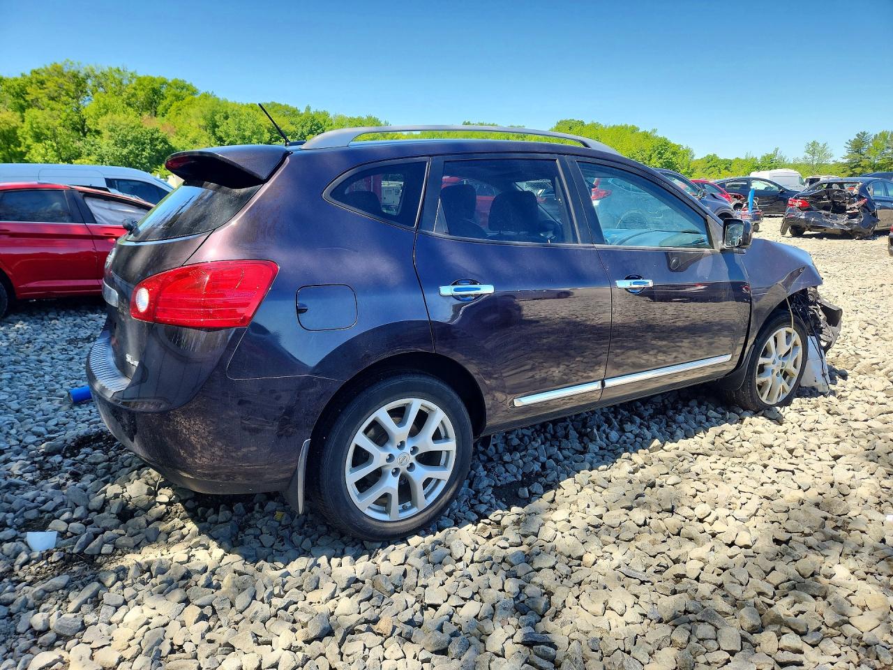 2013 NISSAN ROGUE S photo 5