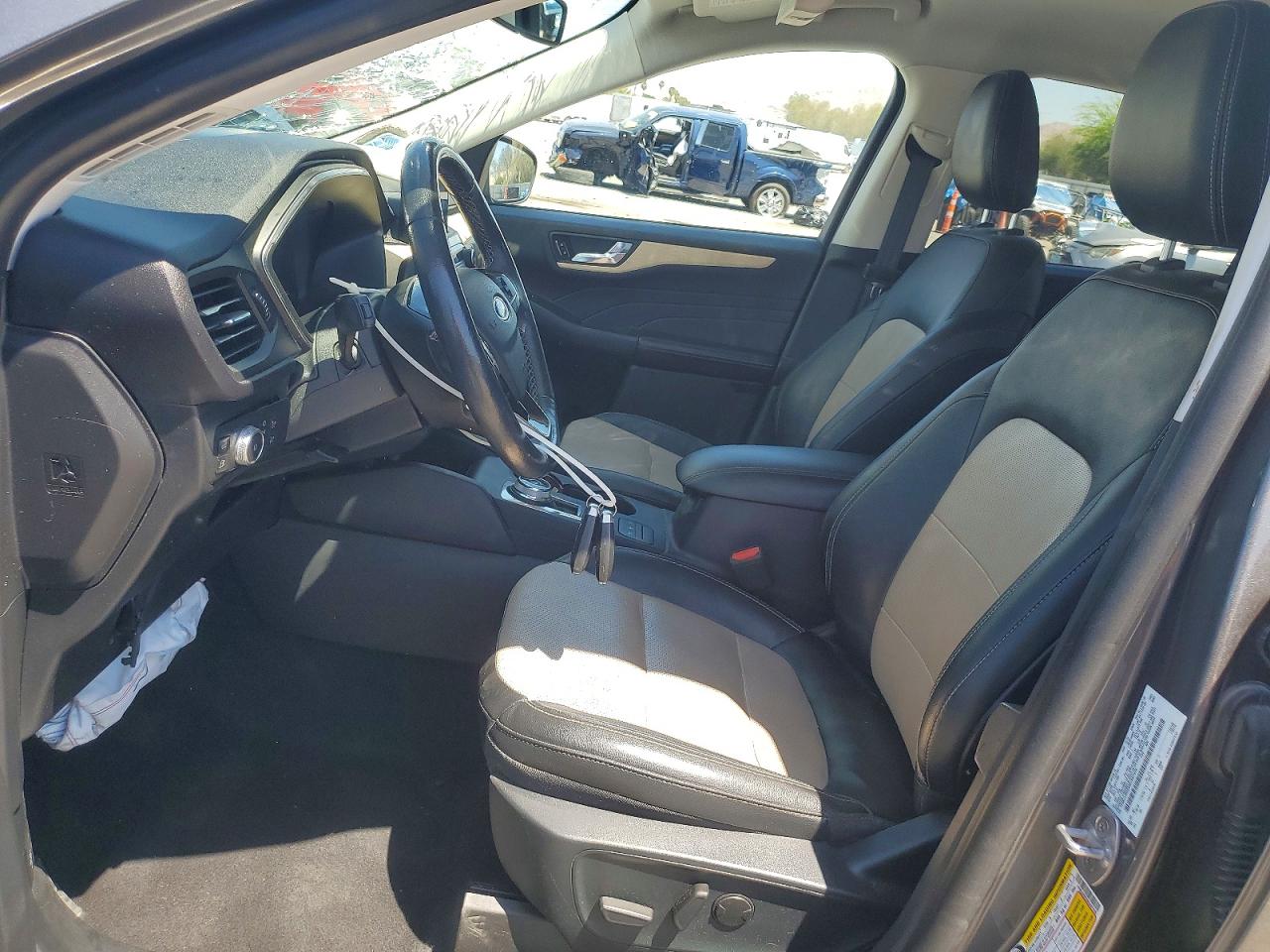 2022 FORD ESCAPE TITANIUM photo 7