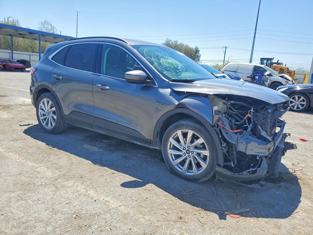 2022 FORD ESCAPE TITANIUM photo 4