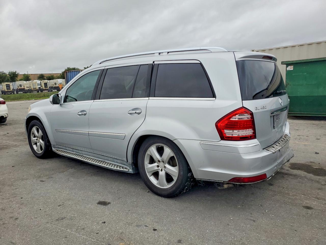 2010 MERCEDES-BENZ GL 450 4MATIC photo 2