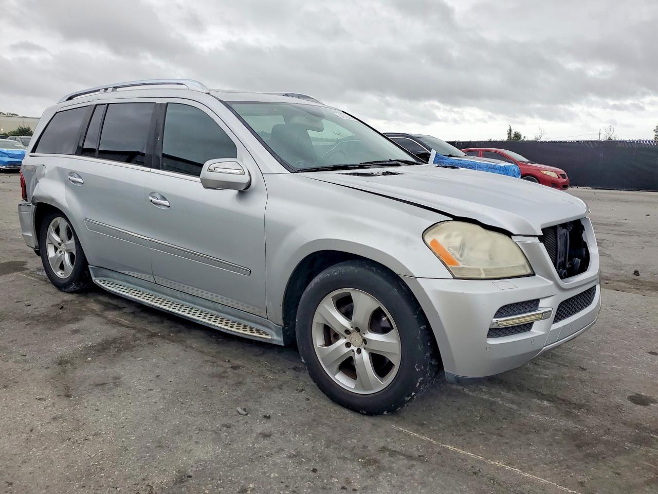 2010 MERCEDES-BENZ GL 450 4MATIC photo 4