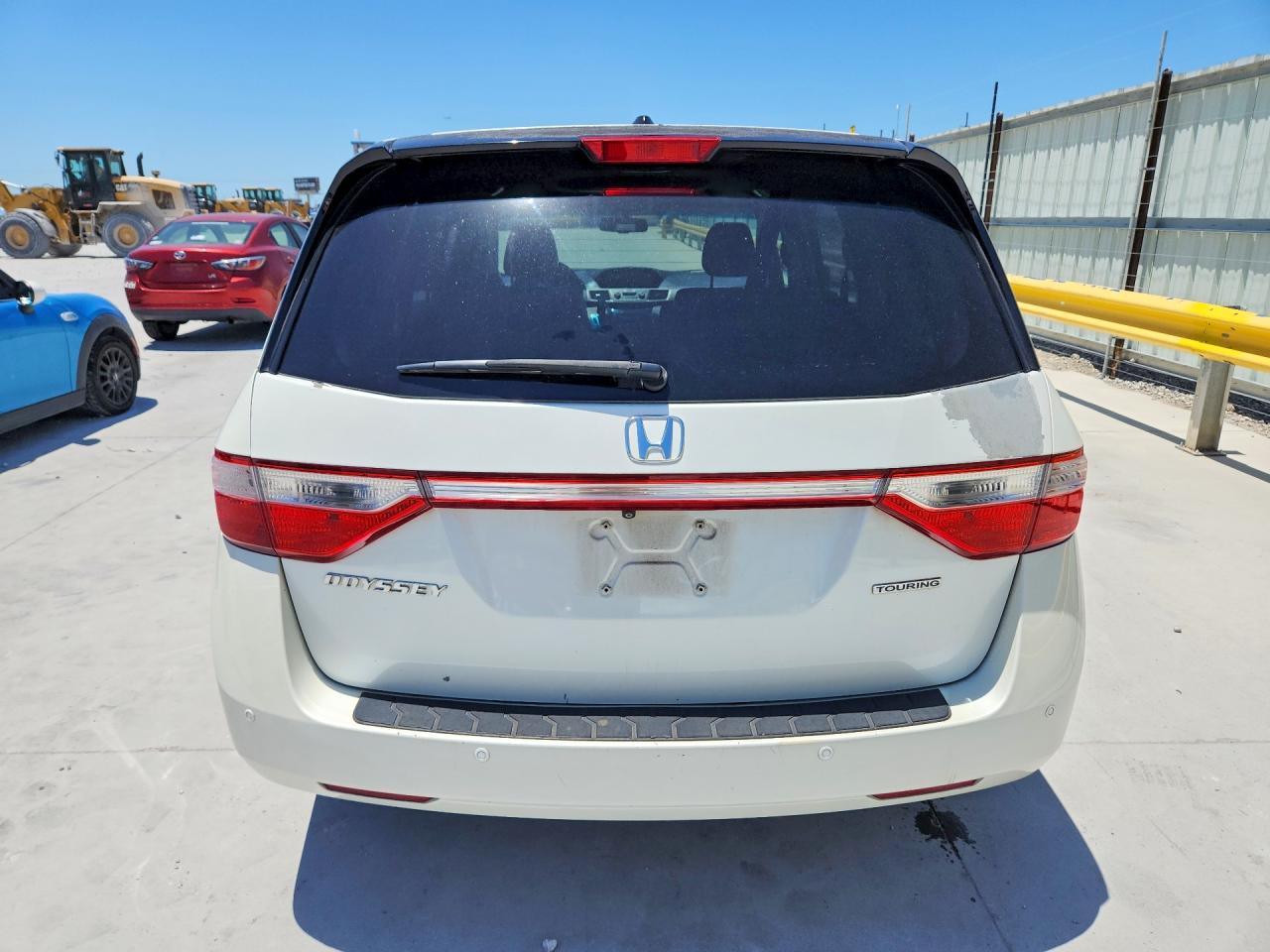 2012 HONDA ODYSSEY TOURING photo 16